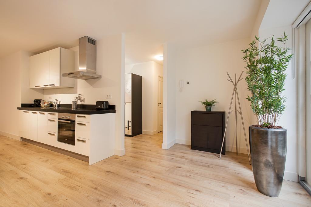 Apartment Canal Garden I By Vgw Utrecht